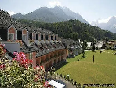 Hotel Ramada & 4*