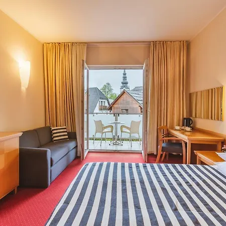 Ramada & Hotel 4*